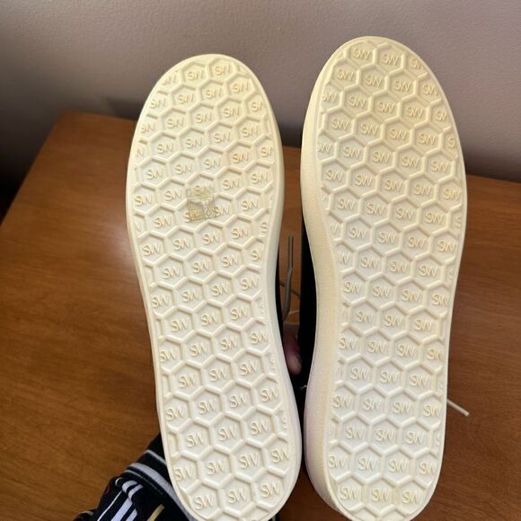 Stuart Weitzman Women’s Livvy Black And Leopard Low Top Lace Up Sneaker - Picture 9 of 16